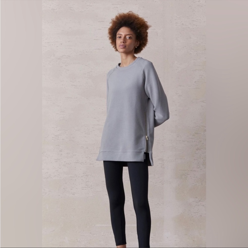 NWOT Varley sweatshirt